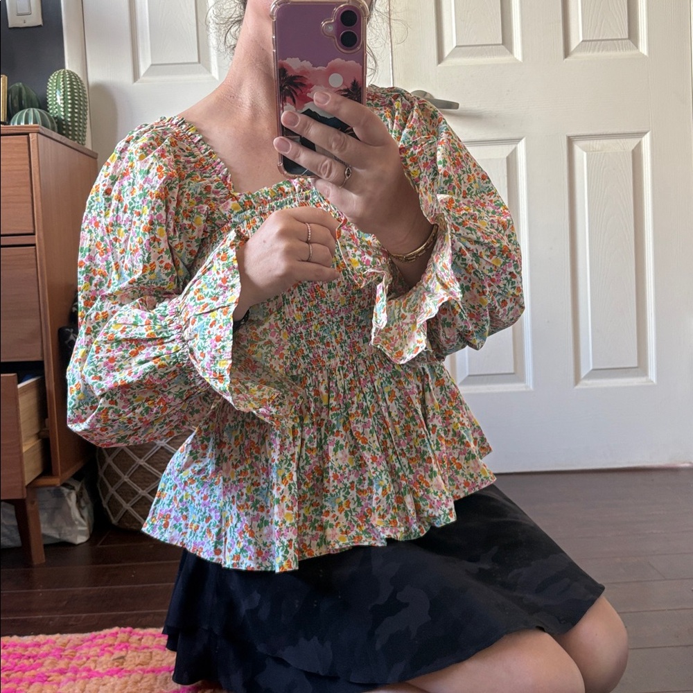 Elizabeth Wilson Designs Multicolor Floral Smocked Blouse - Picture 3 of 16
